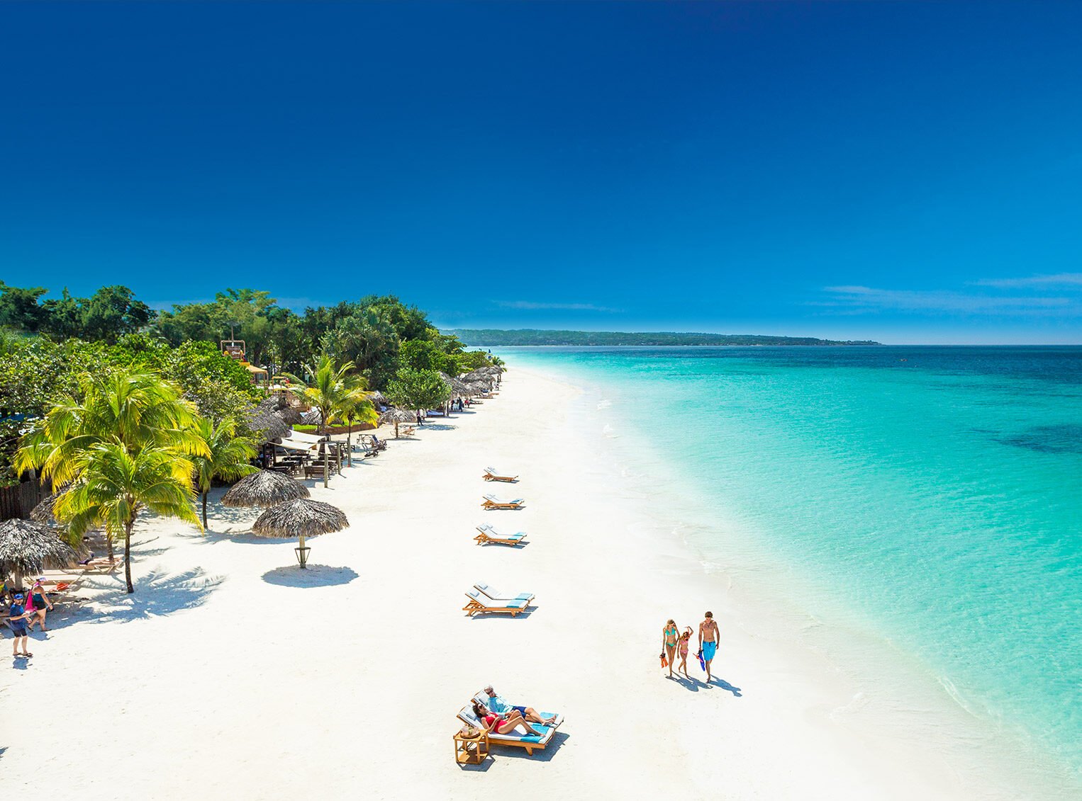 Seven Mile Beach & Rick’s Cafe Negril - Ava Tours Jamaica